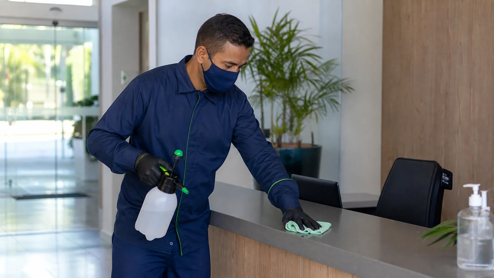 Sanitização de ambientes: atendimento técnico da Brasali Serviços